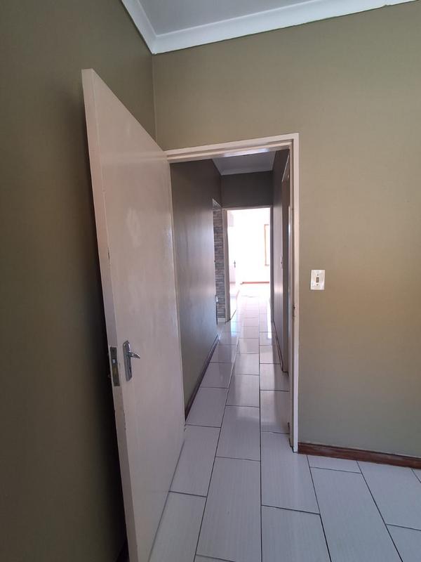 2 Bedroom Property for Sale in Winchester Hills Gauteng