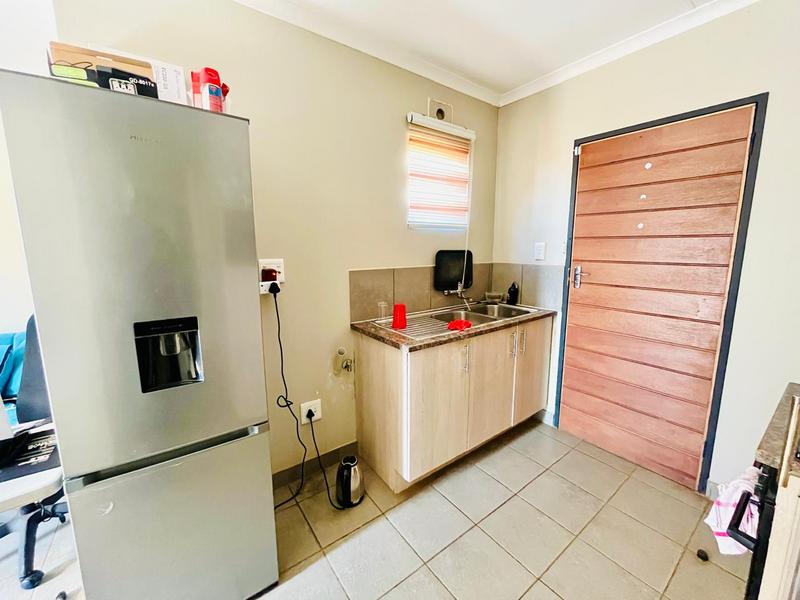 To Let 3 Bedroom Property for Rent in Protea Glen Gauteng