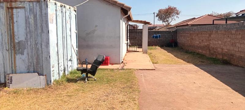 3 Bedroom Property for Sale in Protea Glen Gauteng