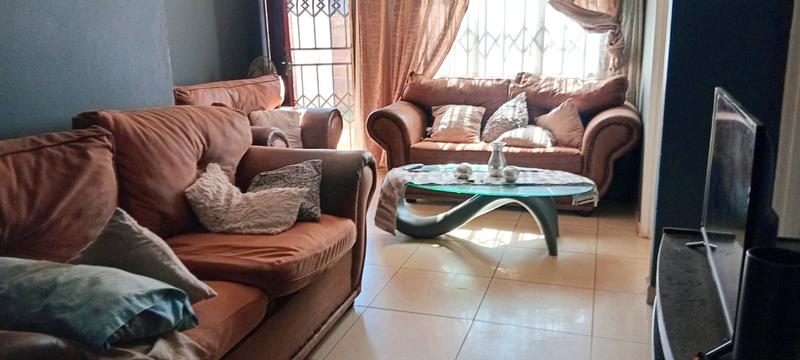 3 Bedroom Property for Sale in Protea Glen Gauteng