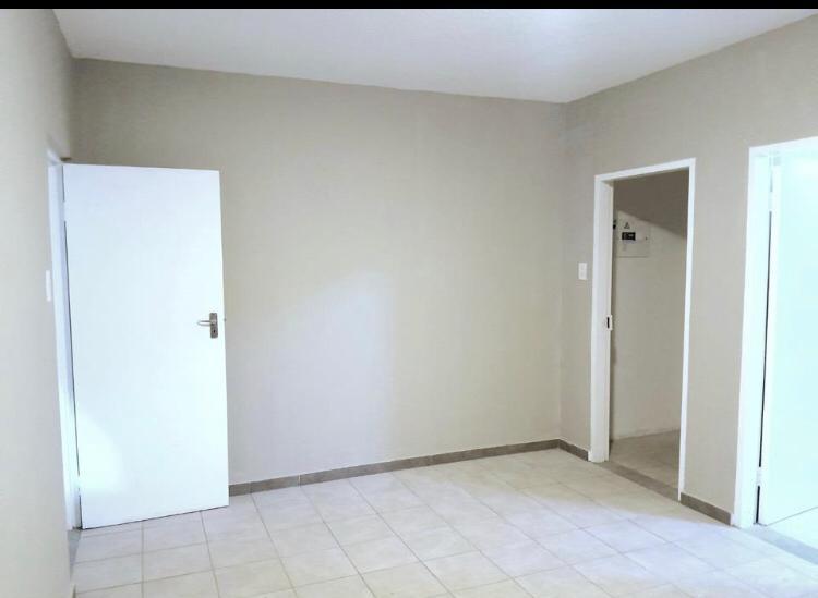 To Let 1 Bedroom Property for Rent in Kensington Gauteng