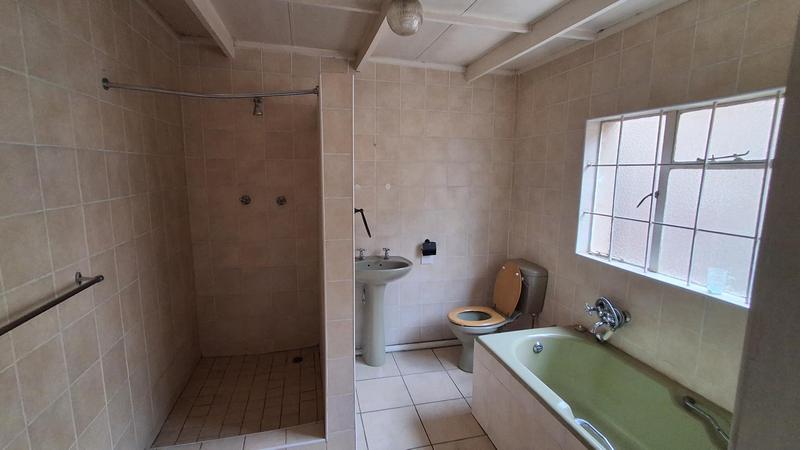 4 Bedroom Property for Sale in Selection Park Gauteng