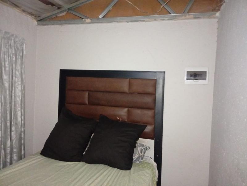2 Bedroom Property for Sale in Soshanguve A Gauteng