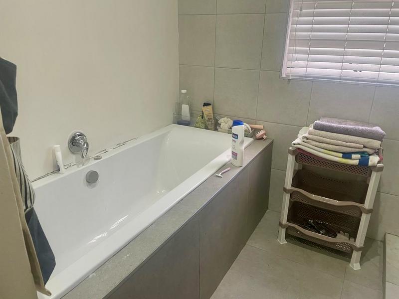 To Let 2 Bedroom Property for Rent in Glenhazel Gauteng