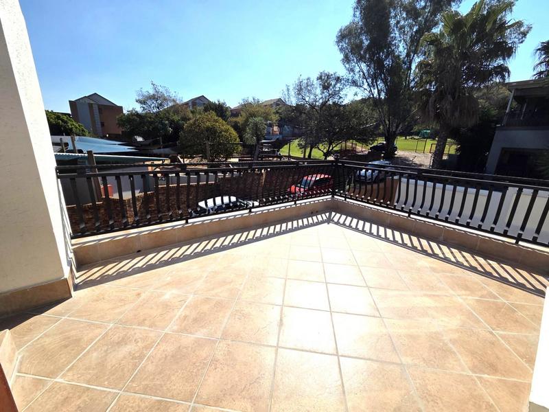 3 Bedroom Property for Sale in Bronberg Gauteng