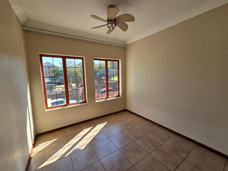 3 Bedroom Property for Sale in Bronberg Gauteng