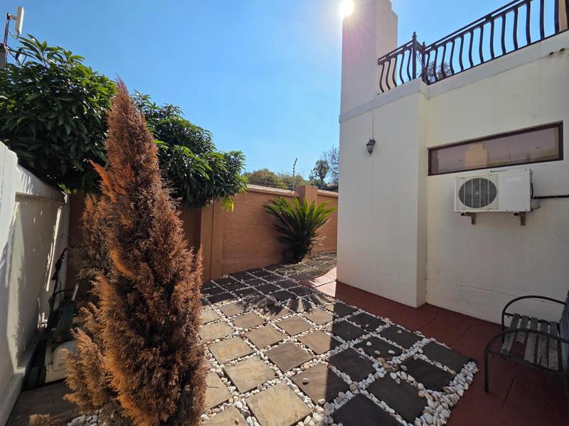 3 Bedroom Property for Sale in Bronberg Gauteng
