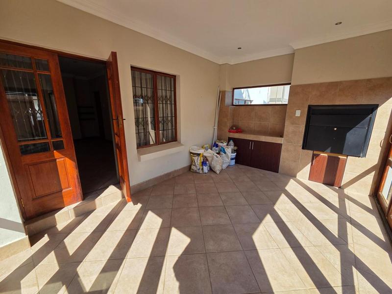 3 Bedroom Property for Sale in Bronberg Gauteng