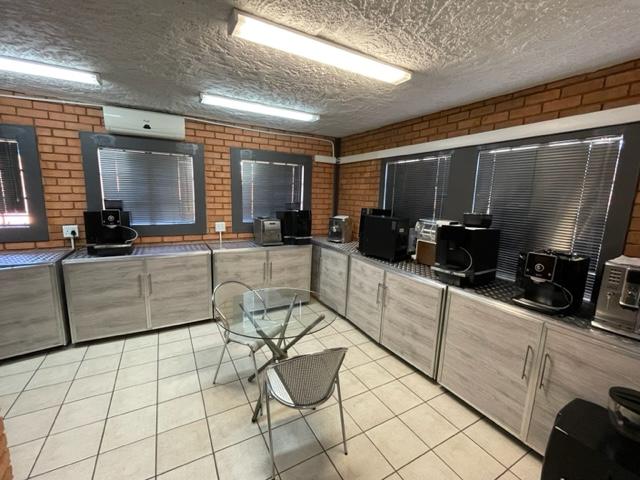 To Let Commercial Property for Rent in Hennopspark Gauteng