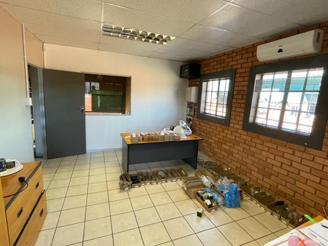 To Let Commercial Property for Rent in Hennopspark Gauteng