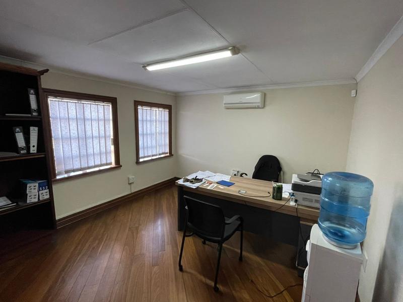To Let Commercial Property for Rent in Hennopspark Gauteng