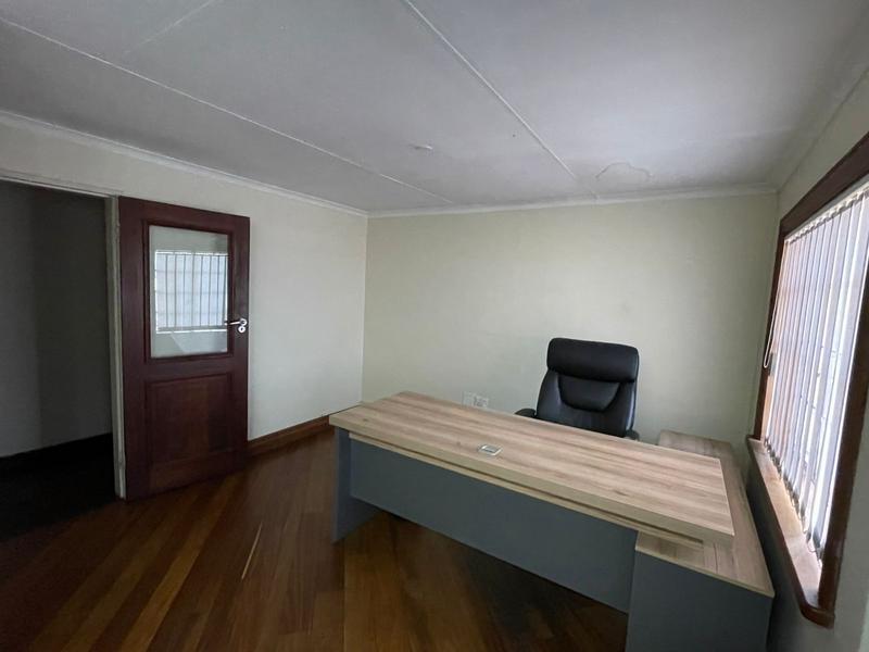 To Let Commercial Property for Rent in Hennopspark Gauteng