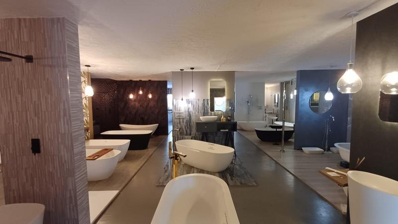 To Let Commercial Property for Rent in Hennopspark Gauteng