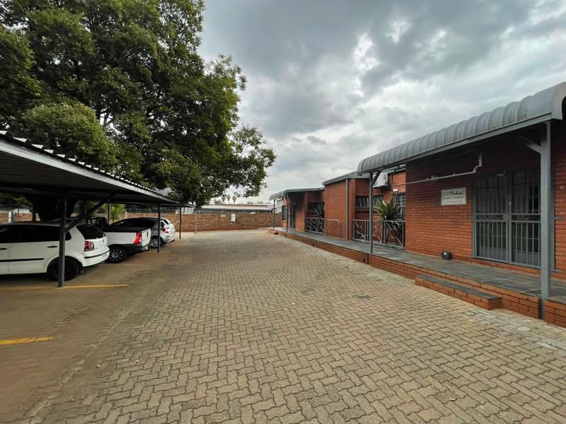 To Let Commercial Property for Rent in Hennopspark Gauteng