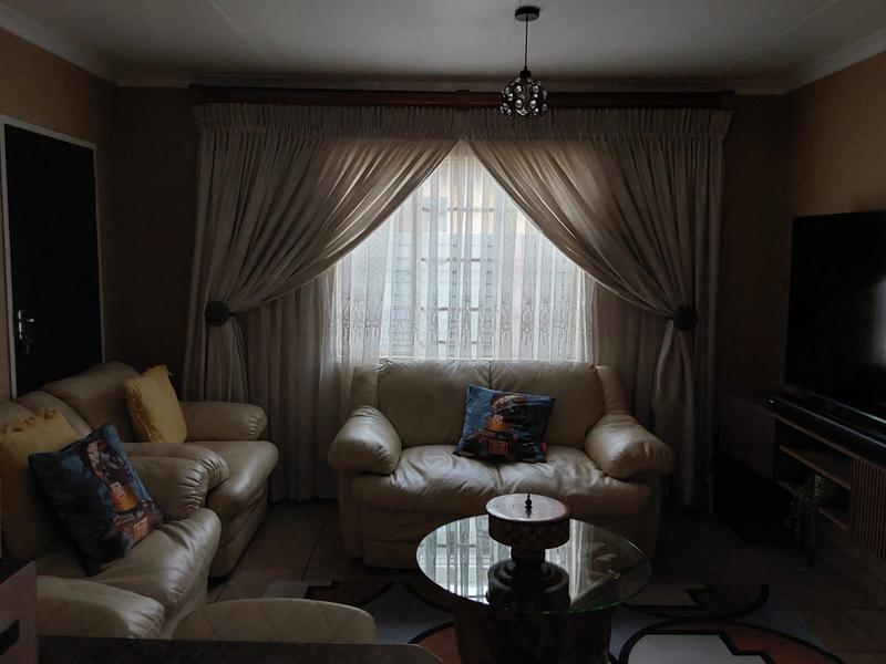 3 Bedroom Property for Sale in Sky City Gauteng