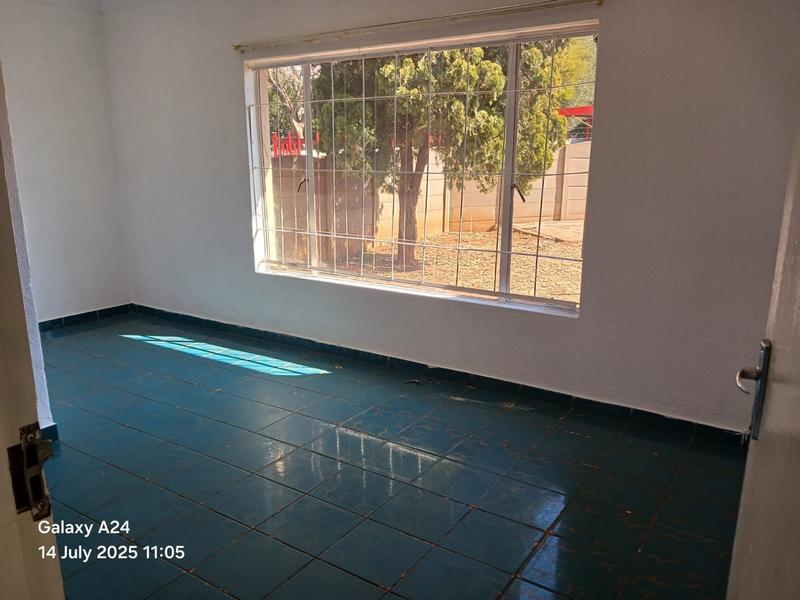 5 Bedroom Property for Sale in Hazeldene Gauteng