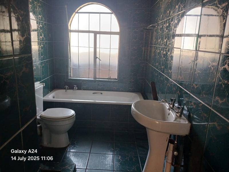 5 Bedroom Property for Sale in Hazeldene Gauteng
