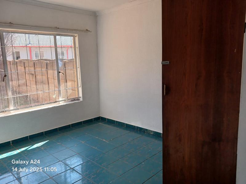 5 Bedroom Property for Sale in Hazeldene Gauteng