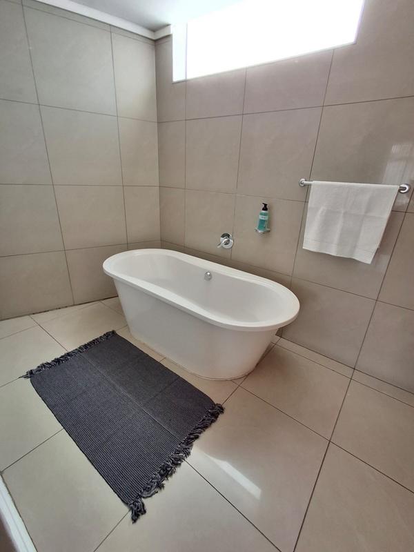 To Let 3 Bedroom Property for Rent in Sandton Central Gauteng