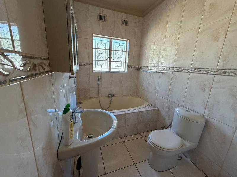 4 Bedroom Property for Sale in Edelweiss Gauteng