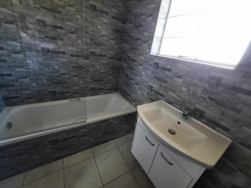 2 Bedroom Property for Sale in Vanderbijlpark SW 1 Gauteng