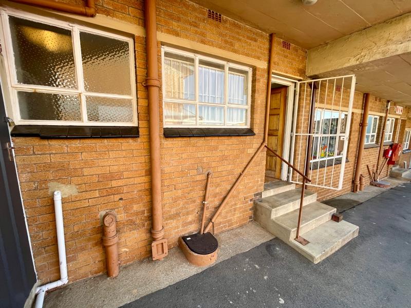 2 Bedroom Property for Sale in Kenmare Gauteng