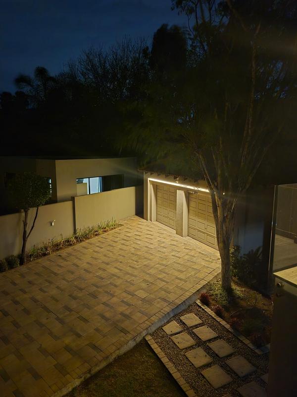 To Let 5 Bedroom Property for Rent in Eldoglen Gauteng