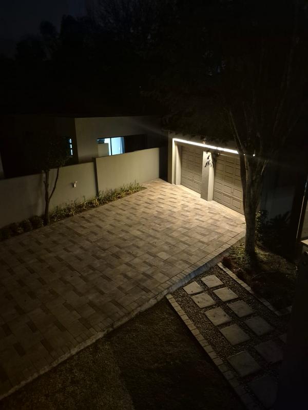 To Let 5 Bedroom Property for Rent in Eldoglen Gauteng