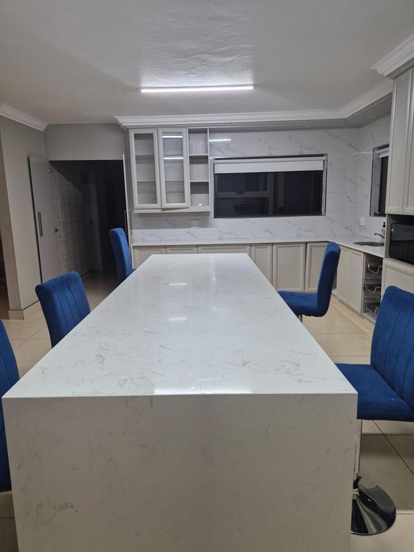 To Let 5 Bedroom Property for Rent in Eldoglen Gauteng