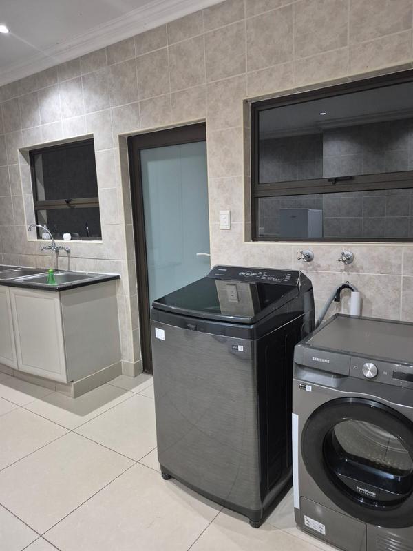 To Let 5 Bedroom Property for Rent in Eldoglen Gauteng