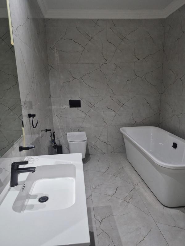To Let 5 Bedroom Property for Rent in Eldoglen Gauteng
