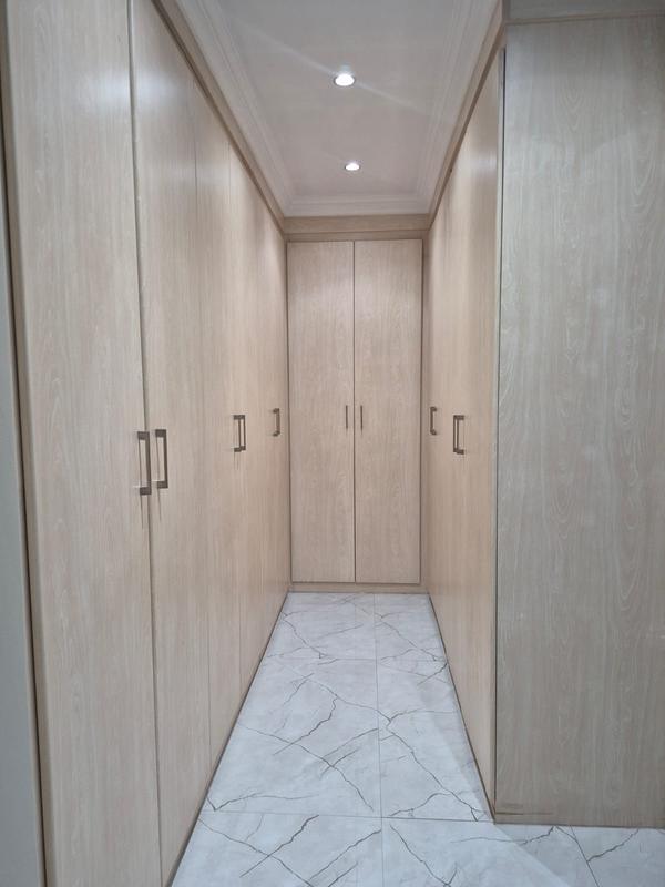 To Let 5 Bedroom Property for Rent in Eldoglen Gauteng
