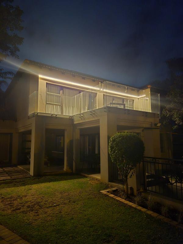5 Bedroom Property for Sale in Eldoglen Gauteng