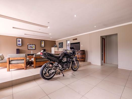 4 Bedroom Property for Sale in Brackenhurst Gauteng
