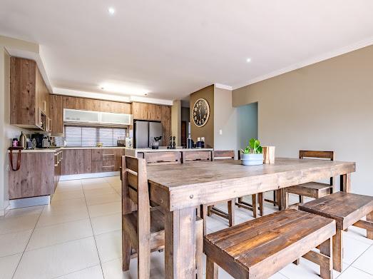 4 Bedroom Property for Sale in Brackenhurst Gauteng