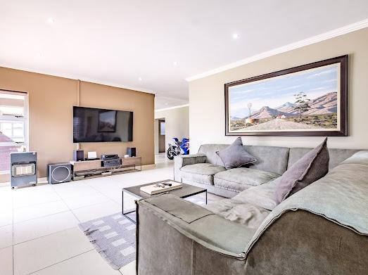 4 Bedroom Property for Sale in Brackenhurst Gauteng