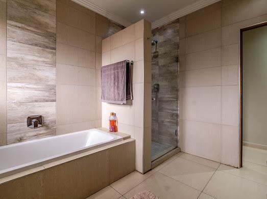 4 Bedroom Property for Sale in Brackenhurst Gauteng