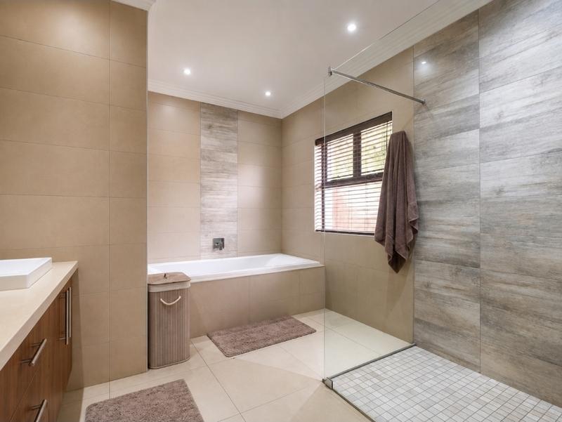 4 Bedroom Property for Sale in Brackenhurst Gauteng