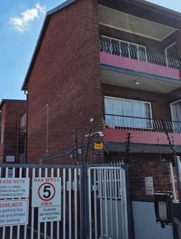 2 Bedroom Property for Sale in New Redruth Gauteng