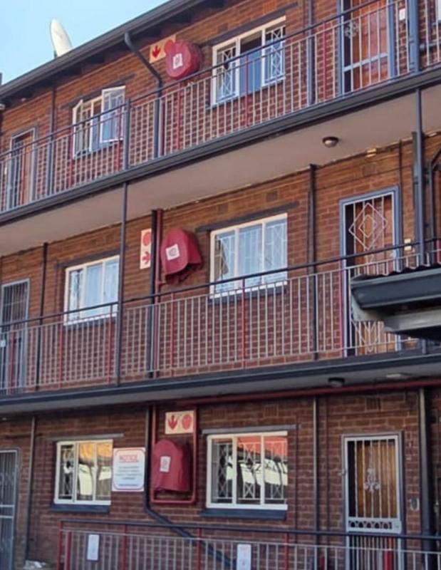 2 Bedroom Property for Sale in New Redruth Gauteng