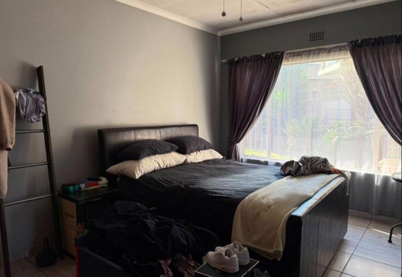 4 Bedroom Property for Sale in Verwoerdpark Gauteng
