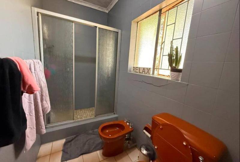 4 Bedroom Property for Sale in Verwoerdpark Gauteng