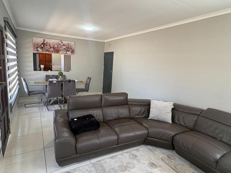 3 Bedroom Property for Sale in Witpoortjie Gauteng