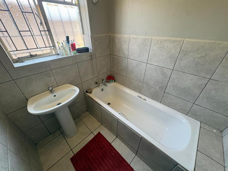 3 Bedroom Property for Sale in Witpoortjie Gauteng