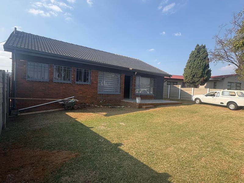 To Let 3 Bedroom Property for Rent in Witpoortjie Gauteng