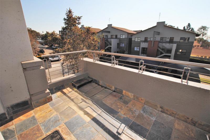 To Let 2 Bedroom Property for Rent in Rivonia Gauteng