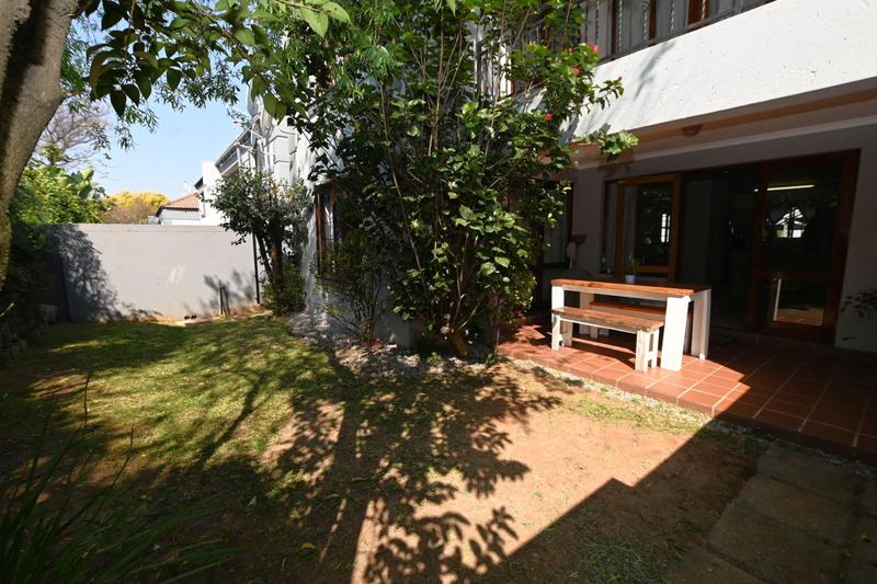 2 Bedroom Property for Sale in Bryanston Gauteng