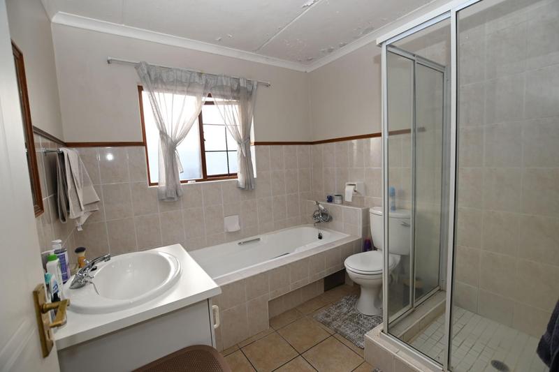 2 Bedroom Property for Sale in Bryanston Gauteng