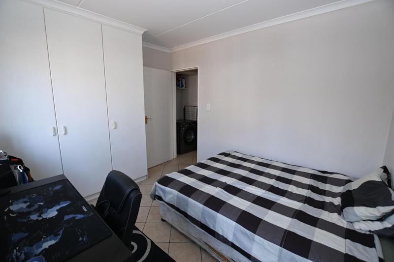 2 Bedroom Property for Sale in Bryanston Gauteng