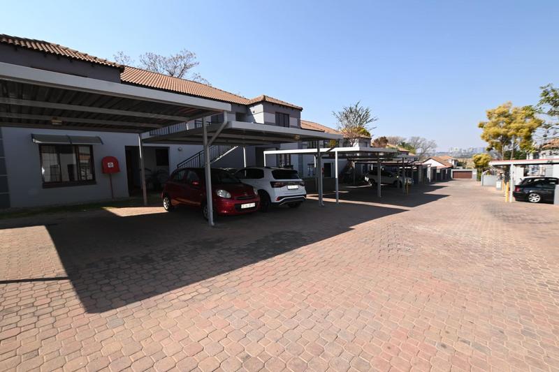2 Bedroom Property for Sale in Bryanston Gauteng